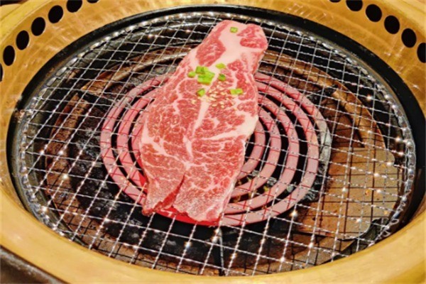 牛角燒肉加盟