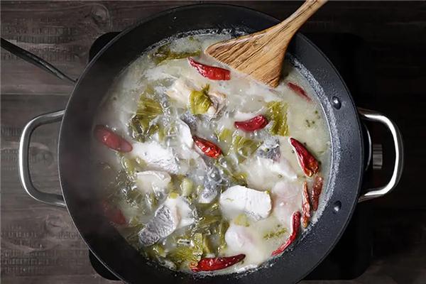 小熊冒菜酸菜魚麻辣香鍋