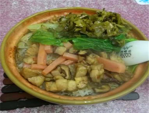 品香煲仔飯