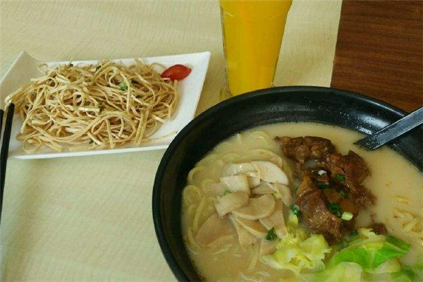 今麥郎骨湯拉面館加盟