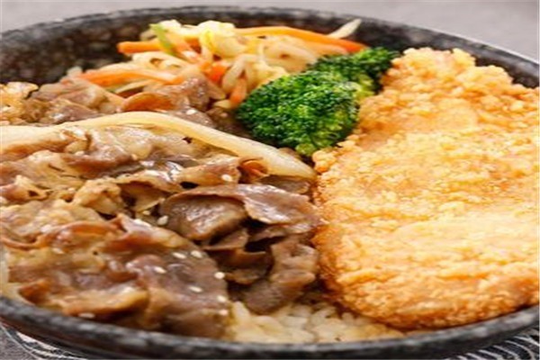 飯?jiān)番F(xiàn)烤牛丼飯加盟