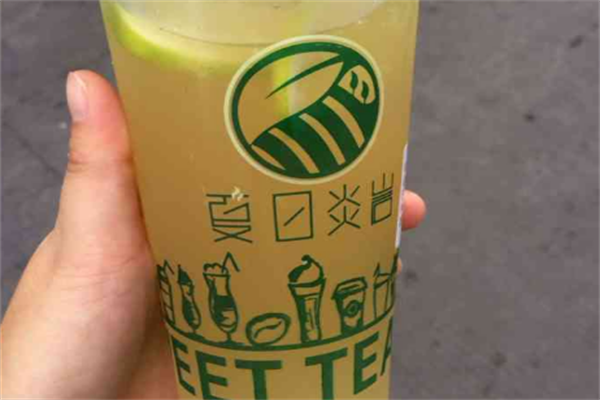 夏日炎巖奶茶加盟