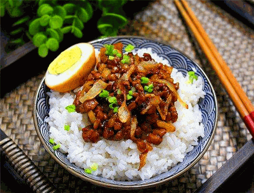 品悟肉肉拌飯