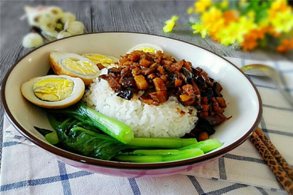 包大人鹵汁拌飯