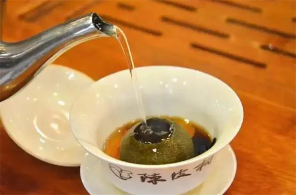 左右奶茶