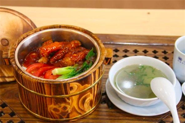 田小稻農(nóng)家木桶飯