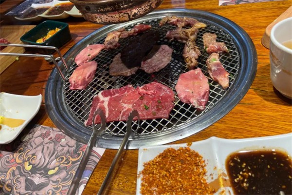 竹嶼日式炭火烤肉